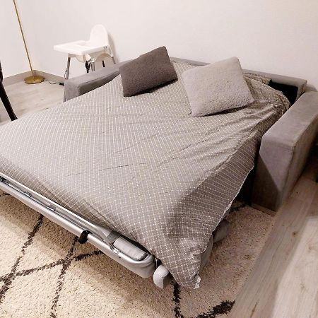 Cosy Home 2, 2 Chambres, 6 Personnes, 3 Min Gare, Parking Cergy Exteriör bild