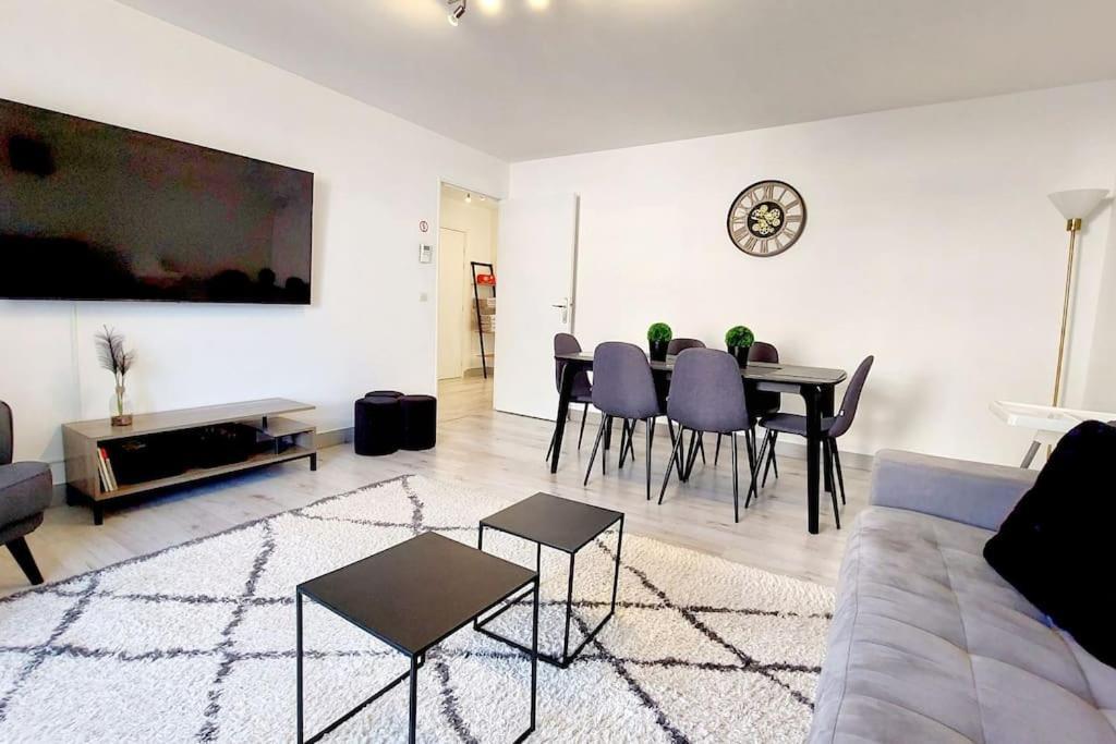Cosy Home 2, 2 Chambres, 6 Personnes, 3 Min Gare, Parking Cergy Exteriör bild