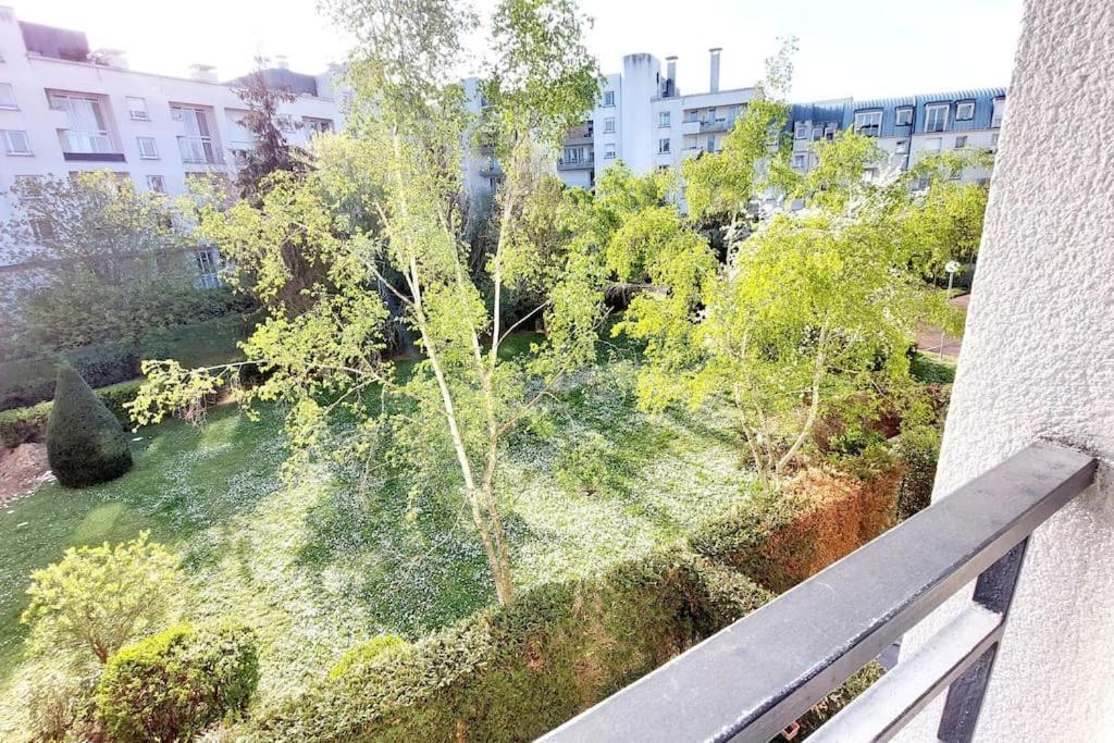 Cosy Home 2, 2 Chambres, 6 Personnes, 3 Min Gare, Parking Cergy Exteriör bild
