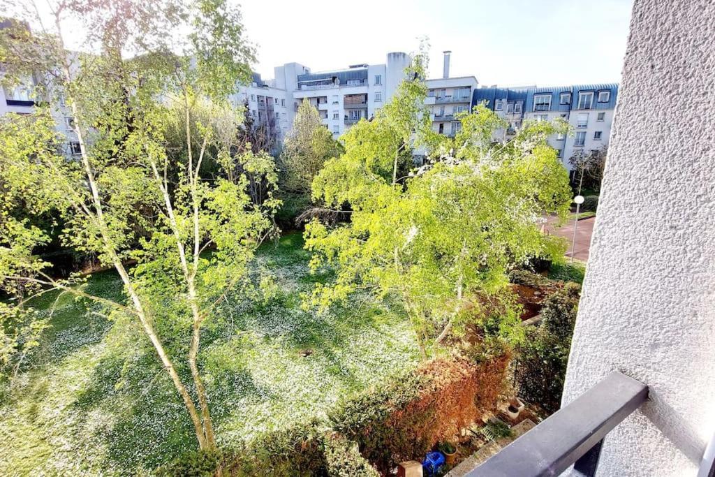 Cosy Home 2, 2 Chambres, 6 Personnes, 3 Min Gare, Parking Cergy Exteriör bild